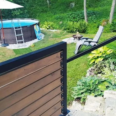 Počitniška hiša Naturalina House