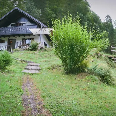Počitniška hiša Naturalina House