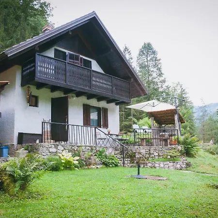 度假居 Naturalina House Gorenja Trebusa